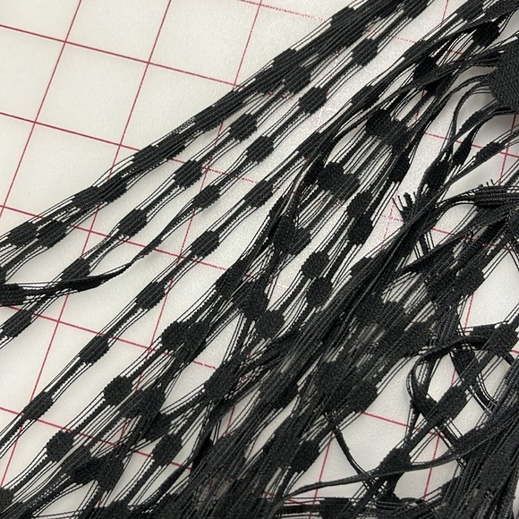 JOSEPH RIBKOFF High Neck Keyhole Sleeveless BLK Lace Long Fringe Party/NYE Top 8 - Picture 10 of 15